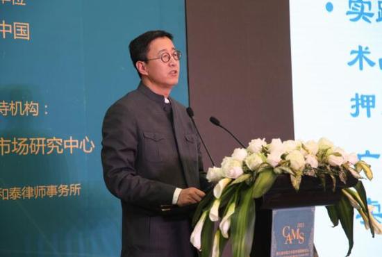 中央财经大学拍卖研究中心主任、教授刘双舟